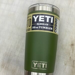 Yeti20 oz tumbler new